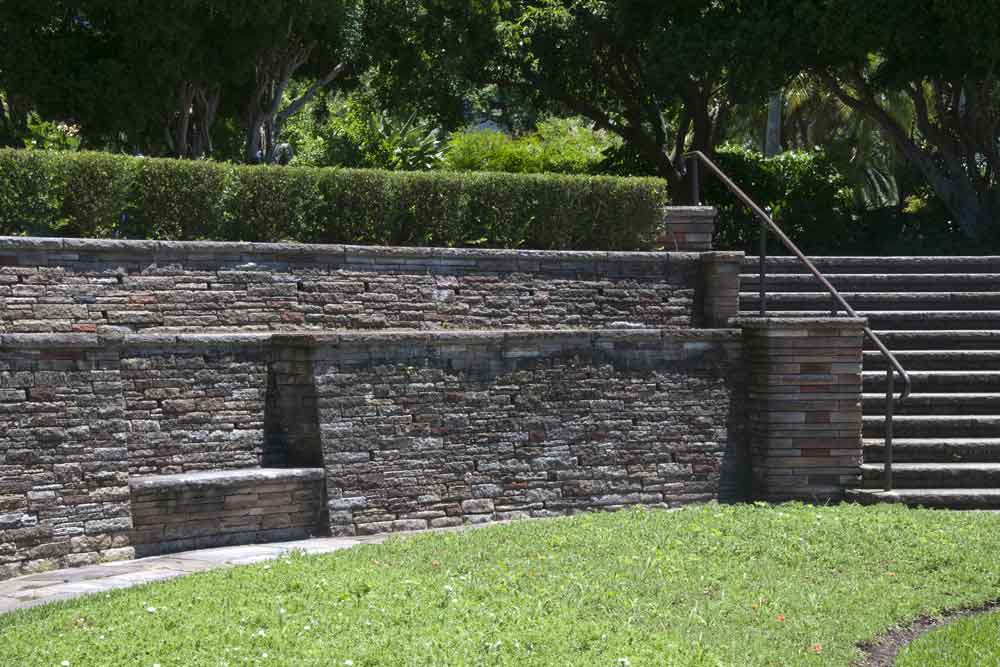 retaining wall repair toronto